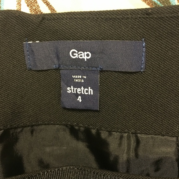 DONATING 2/4: Black GAP Skirt - Stretchy Skirt - Picture 2 of 5